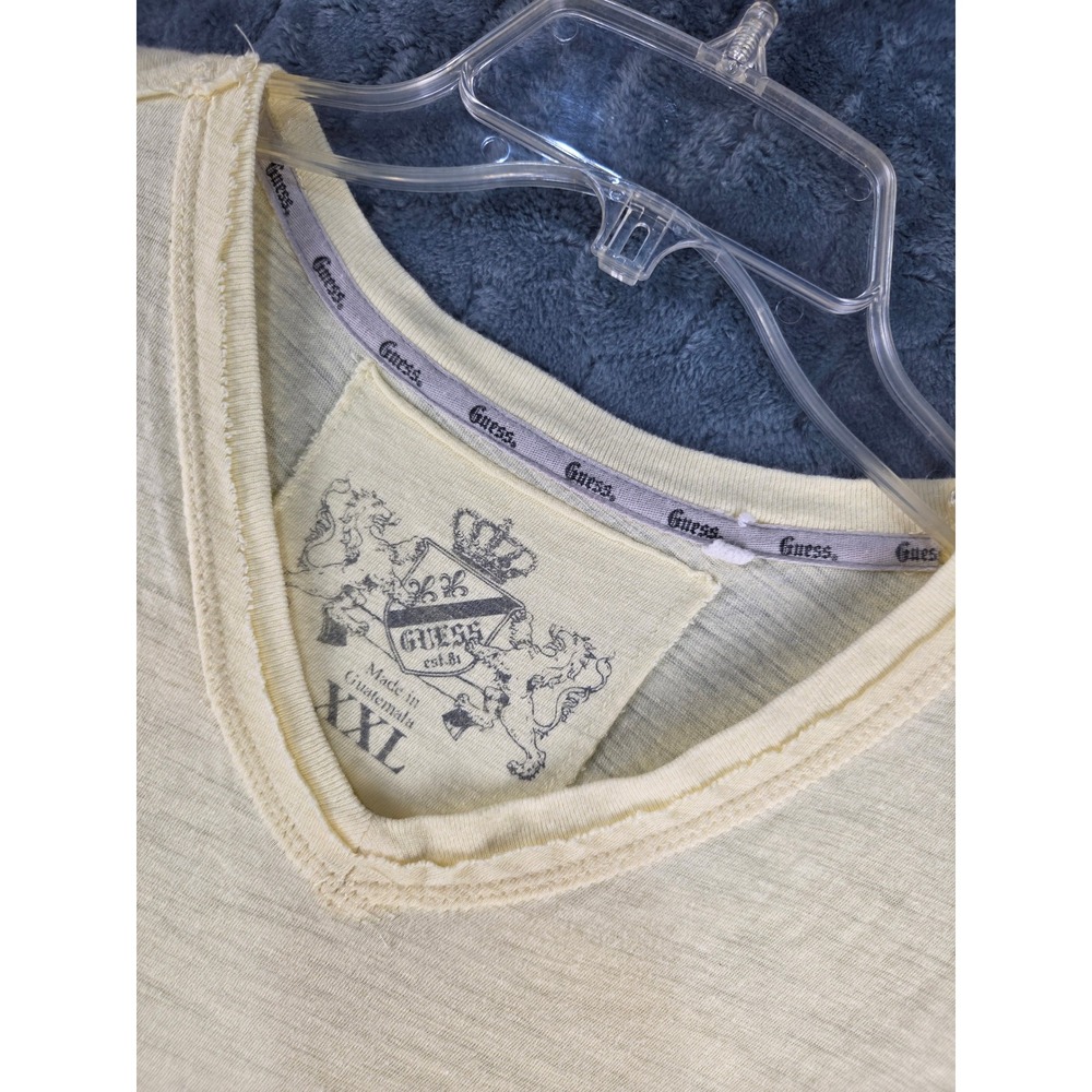 Guess Mens XXL V-Neck T-Shirt Pale Yellow Slub Cotton Raw Edge X13P2701000